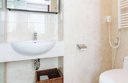 Old Quarter Apartment | VietHOME - Rooftop Lake view