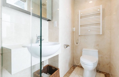 Old Quarter Apartment | VietHOME - Rooftop Lake view