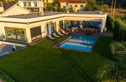 Barcelos Villa | Vietnam house