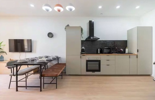 Belsunce Apartment | Vieux-Port/Gare St Charles Le Massilia (8pers) Air-conditioned