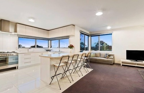 Dromana House | Views Of The Bay - Serenity Guesthouse Dromana on the Mornington Peninsula