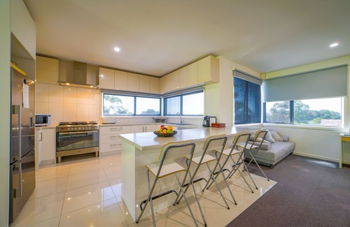 Dromana House | Views Of The Bay - Serenity Guesthouse Dromana on the Mornington Peninsula