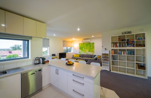Dromana House | Views Of The Bay - Serenity Guesthouse Dromana on the Mornington Peninsula