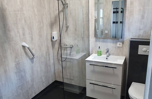 Hofn House | Viking Café Guesthouse