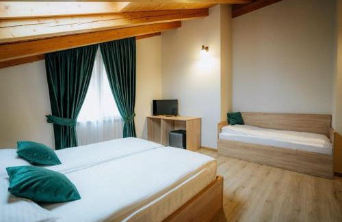 Borsa Villa | Vila Kony