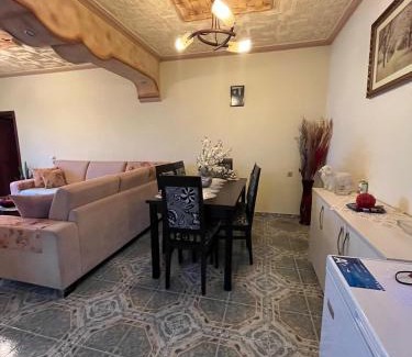 Qafe e Gjashtes Apartment | Vila Metushi