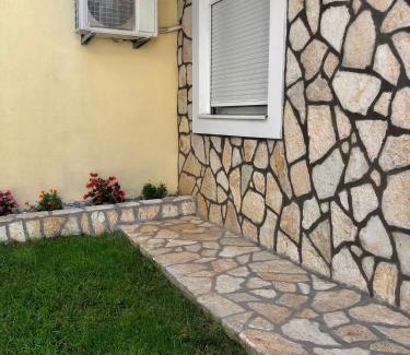 Danilovgrad Bed & Breakfast | Vila Razic