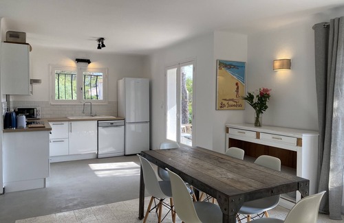 Saint-Aygulf Villa | Villa Dar Est Saada, with large swimming pool, near beach (400m) with sea view