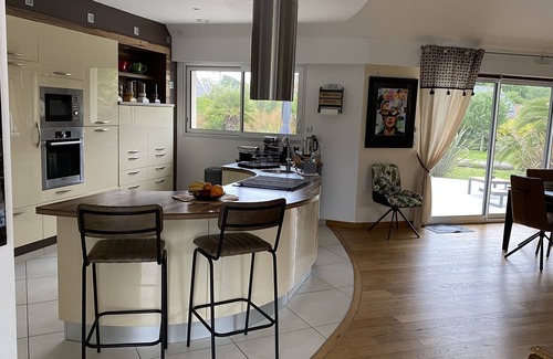 Tregastel Villa | Villa à la Décoration Soignée, Proche Plages, Côte de Granit Rose