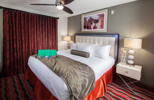 Las Vegas Villa | Villa ∙ 2 bedrooms ∙ 6 guests