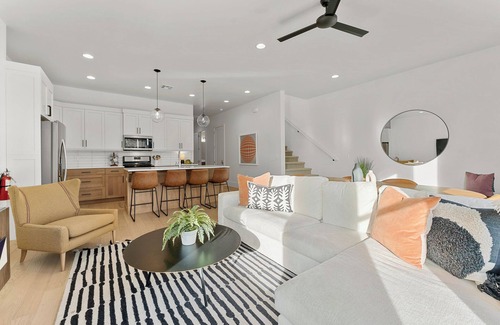 Bloomington House | Villa #30 at Bloomington Country Club - Red Cliffs: Pool, Golf, Restaurant