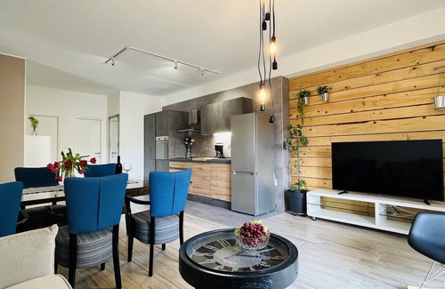 Kastela Villa | Villa 4 Bedrooms Private heated Pool 100m From The Sea