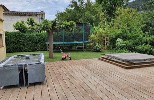 Sollies Pont Villa | Villa 4 Chambres + Studio Attenant - Piscine et Jacuzzi