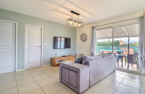 Saint-Hilaire-de-Brethmas Villa | Villa au pied des Cévennes