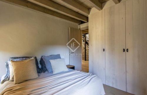 Age Villa | Villa Age con chimenea