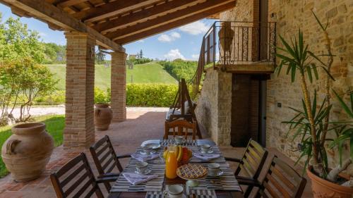 Piandimeleto Villa | Villa Agostini 10, Emma Villas