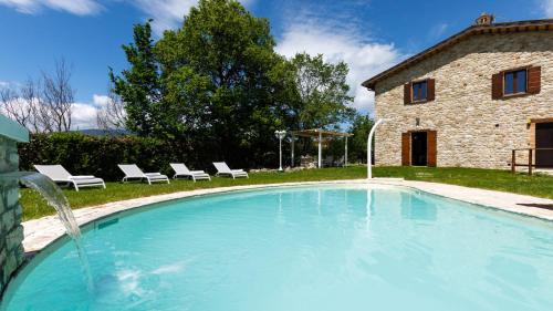 Piandimeleto Villa | Villa Agostini 10, Emma Villas