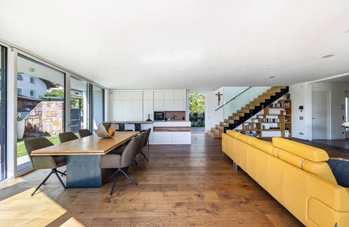 Appiano Sulla Strada del Vino Villa | Villa 'Aich' with Mountain View, Private Pool and Sauna