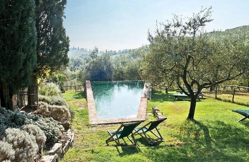 Radda in Chianti Villa | Villa Al Bosco: An elegant and welcoming three-story villa situated in a secluded location surrounded by meadows and by green hills, with Free WI-FI.