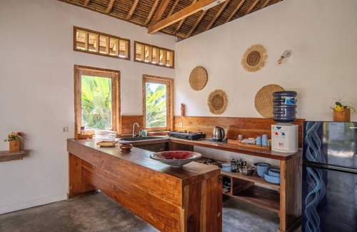 Selong Belanak Villa | Villa Alang Alang with private Pool & Garden