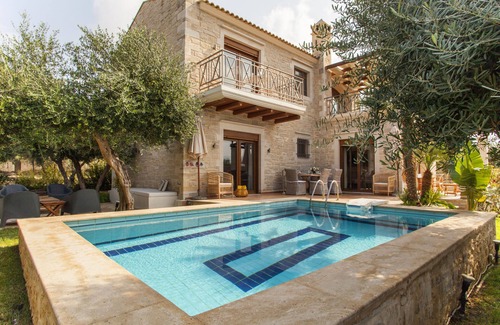 Magnisia Villa | Villa Alea, Luxury stone villa with private pool and delicate decoration.