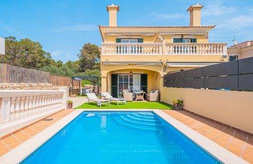 Maioris Decima Villa | Villa 'Alma Azul' with Private Pool, Terraces & Wi-Fi