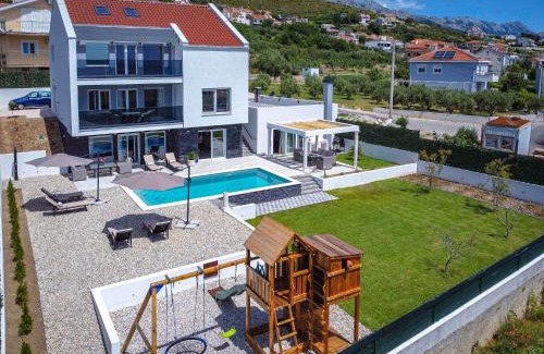 Mravince Villa | Villa Angelus with heated pool