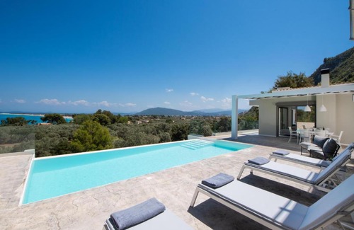 Agios Ioannis Villa | Villa Anthos - Fresh modern villa, pool, close to the beach