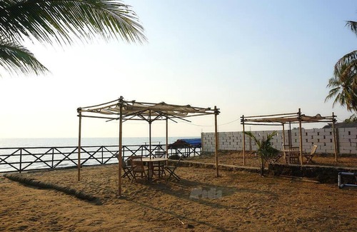 Anyer Villa | Villa Apedia Anyer, 3 Kamar, Pantai Pasir Putih