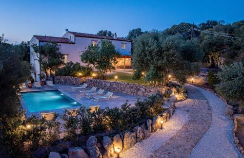 Loiri Porto San Paolo Apartment | Villa Aromata