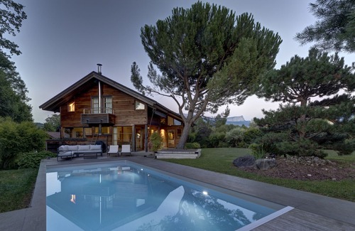 Epagny-Metz-Tessy Villa | Villa at the edge of the woods