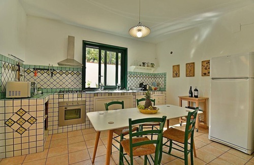 Mascali Villa | Villa Aves: A bright and cheerful two-story villa located on a hillside, facing the sea, with Free WI-FI.
