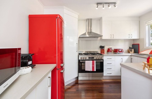 Toogoom House | Villa Beachside - On the beach, Air- conditioned and Pet Friendly