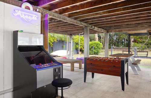 Toogoom House | Villa Beachside - On the beach, Air- conditioned and Pet Friendly