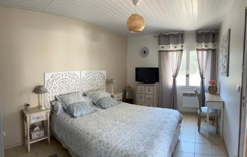 Saint-Paul-et-Valmalle House | " Villa Belle Vue" Chambre indépendante et Cuisine d'été