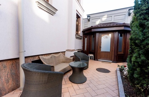 Ploiesti Villa | Villa Bijoux