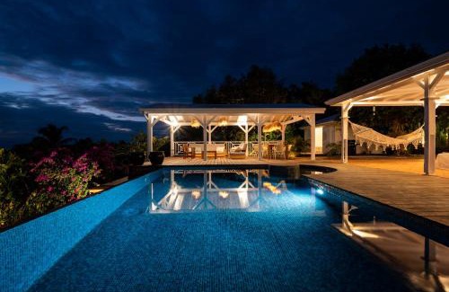 Grand-Bourg Villa | Villa Blanche