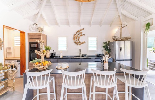 Terre-de-Haut Villa | Villa Bohème with high-quality amenities. Perfect for 6 people.