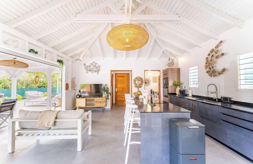 Terre-de-Haut Villa | Villa Bohème with high-quality amenities. Perfect for 6 people.