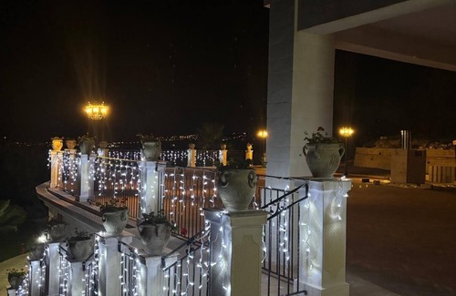 Lentini Villa | Villa Brikinnia