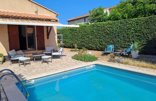 Agde Villa | Villa by the sea, swimming pool in a quiet green setting