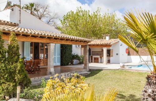 Les Palmeres Villa | Villa Can Garu - Beautiful Villa Walking Distance to Puerto Pollensa