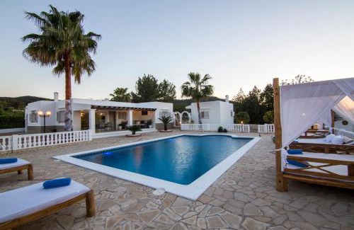 Sant Rafael de Sa Creu Villa | Villa Can Raes