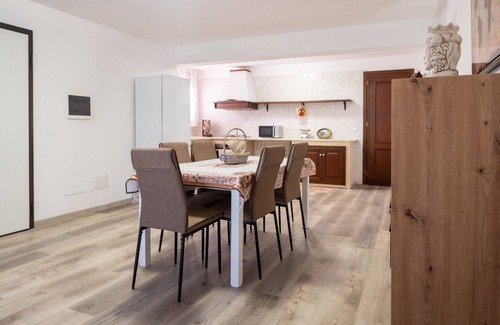 Torre Colonna-sperone Villa | Villa 'Carola Piano Terra' with Shared Pool, Wi-Fi and Air Conditioning