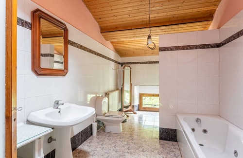 Nozanno Villa | Villa "Casale Poli" with Mountain Views & Garden