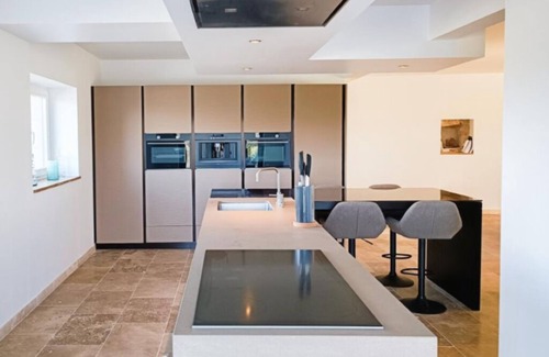 Laval Villa | Villa Contemporaine, Tout Confort et Piscine Dans Cadre Naturel Exceptionnel