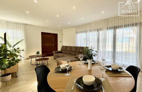 Calebasses Apartment | Villa Cottage avec piscine privée, 4 chambres, 25 min Grand Baie