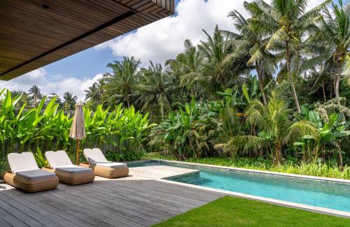 Pejeng Kawan Villa | Villa Cube - Stylish 3BR Villa with Jungle View and Pool