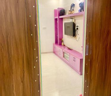 Bommasandra House | Villa de dunes 369 Cherry Croft-Premium Pent house with Hot bath Tub near ECity