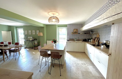 Urt Villa | Villa de Caractère Dans un Cadre Unique au Bord de Leau